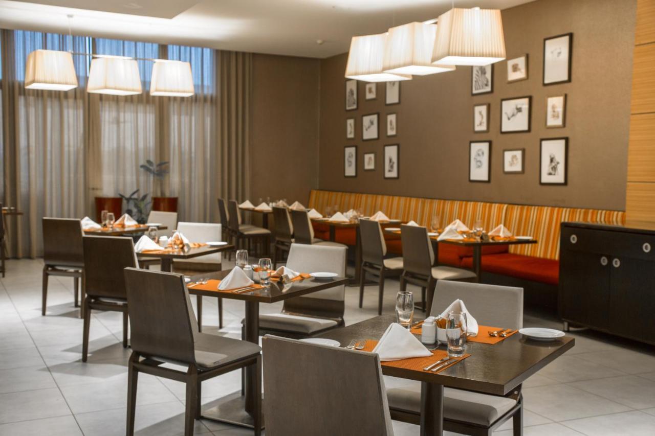 Kin Plaza Arjaan By Rotana Hotel Kinshasa Exterior photo