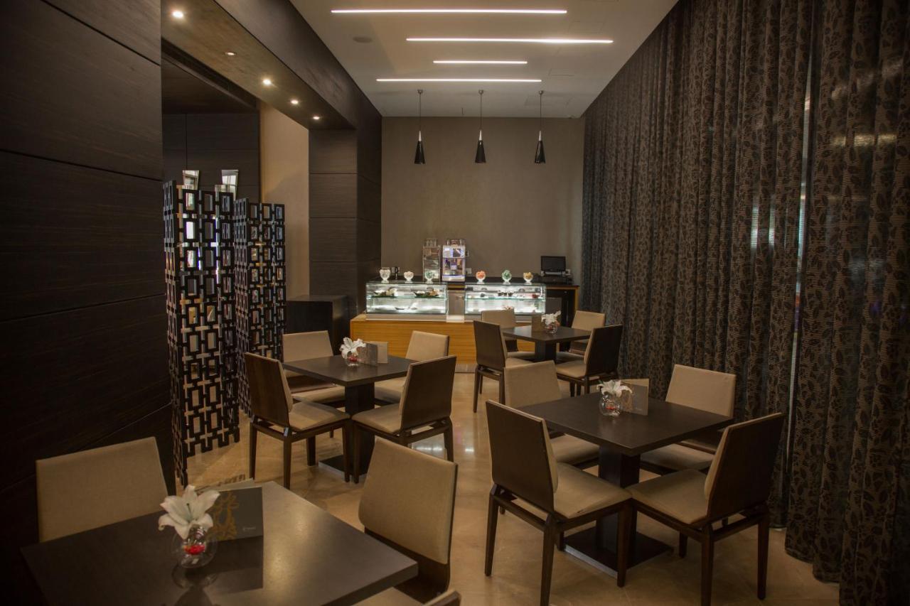 Kin Plaza Arjaan By Rotana Hotel Kinshasa Exterior photo