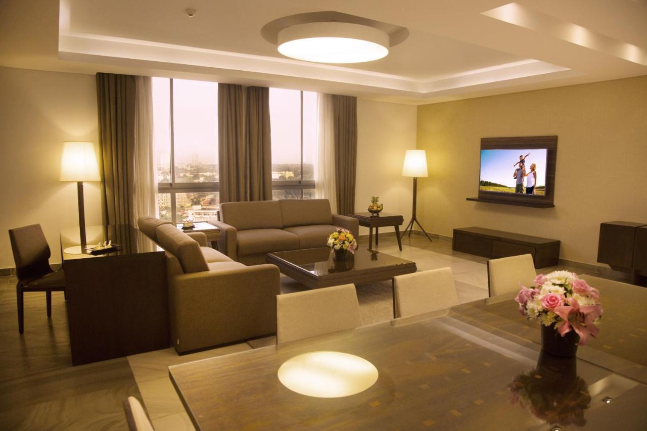 Kin Plaza Arjaan By Rotana Hotel Kinshasa Exterior photo